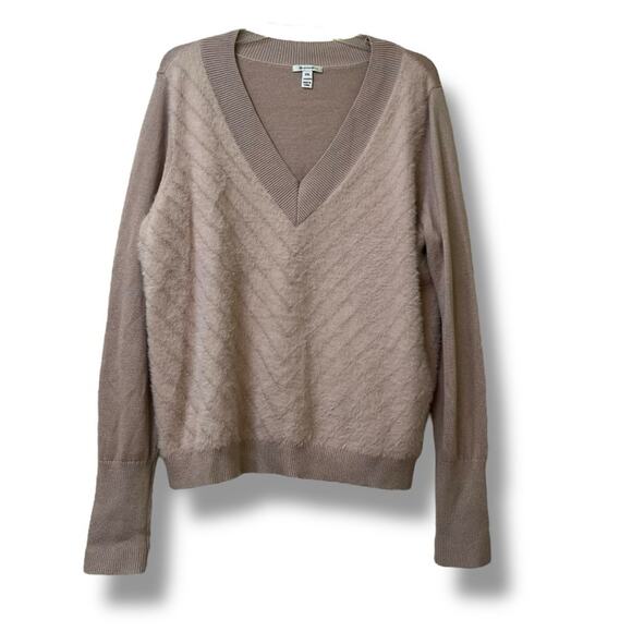 Stella & Dot mauve v-neck fuzzy knit sweater - Picture 5 of 7